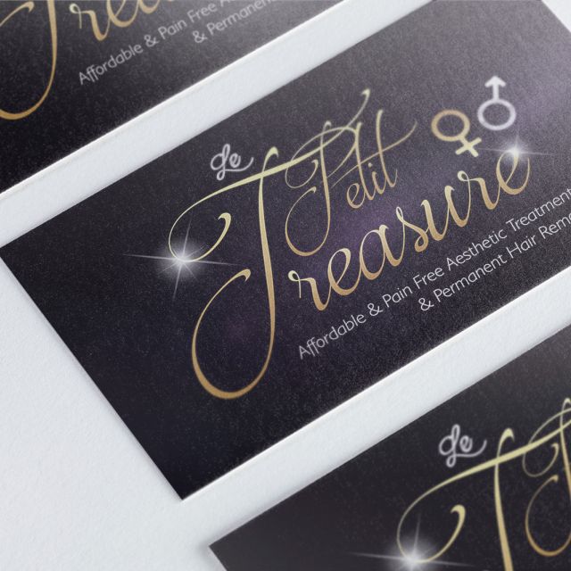 Le Petit Treasure Logo Mock-up